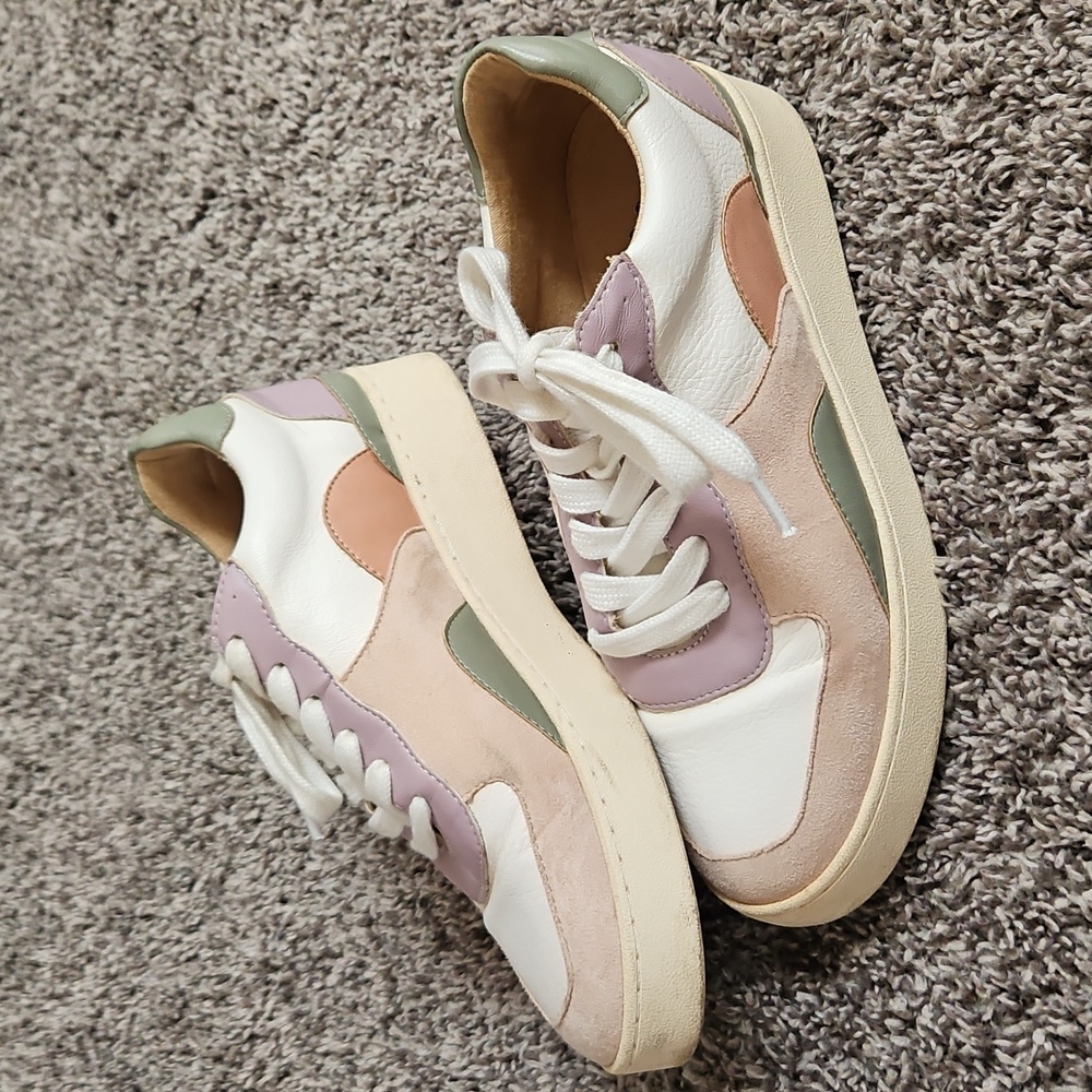 Oasis Society Women's Sneakers
